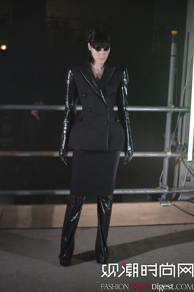 ׶ʱװ GARETH PUGH 2017ﶬϵ㳡ͼƬ