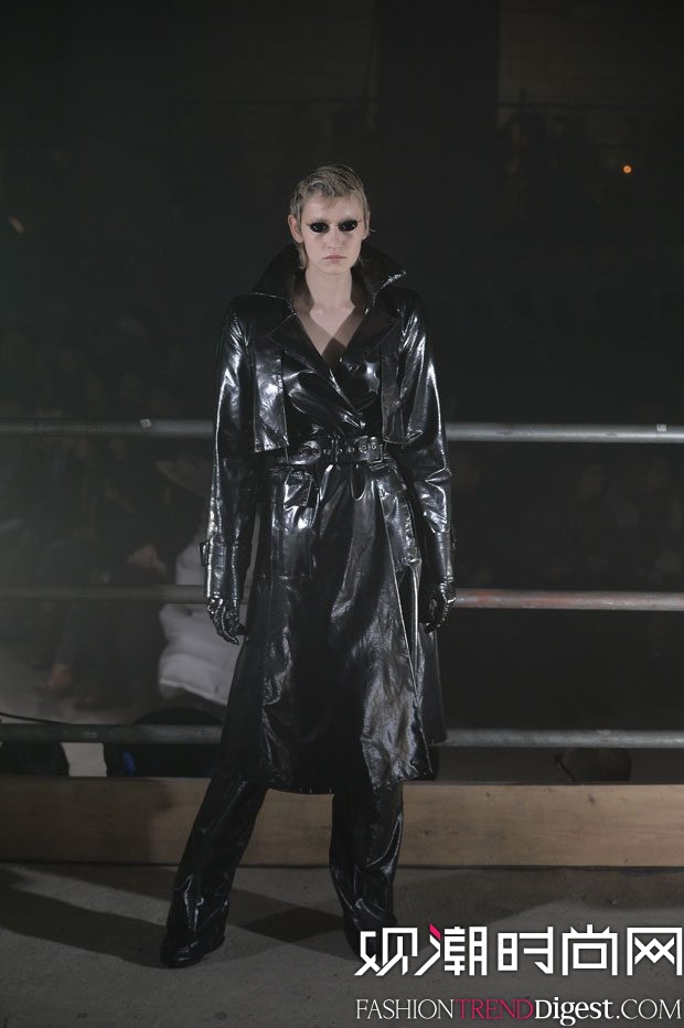 ׶ʱװ GARETH PUGH 2017ﶬϵ㳡ͼƬ