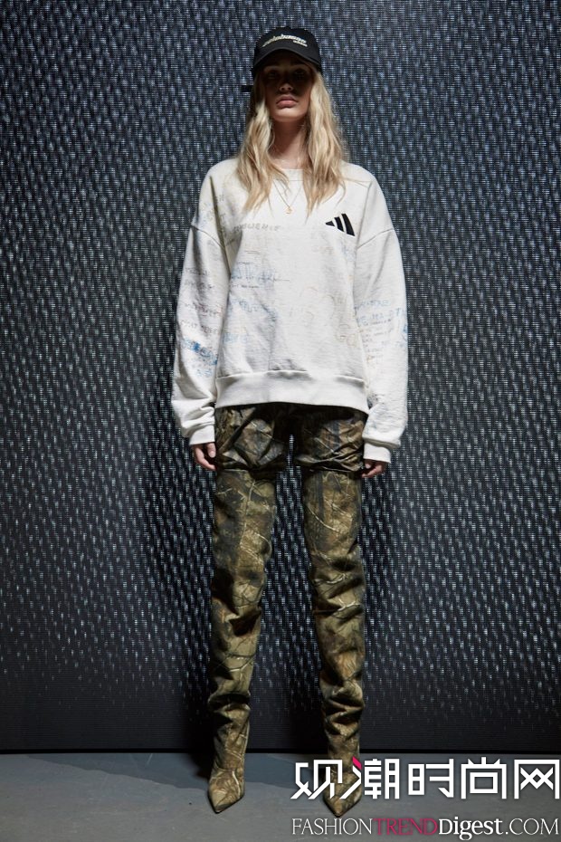 Yeezy 2017ﶬϵLookBookͼƬ