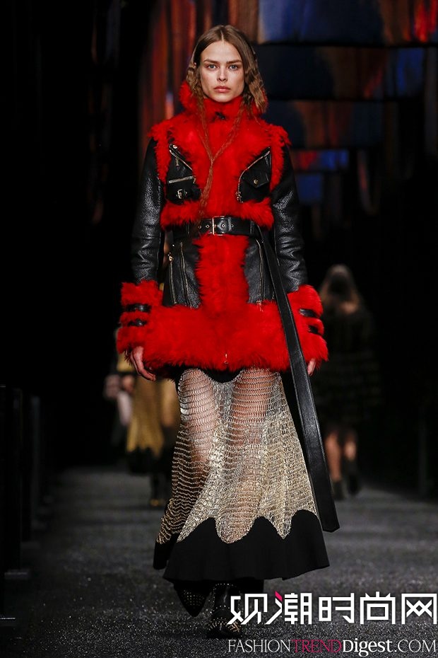 Alexander McQueen 2017ﶬϵ㳡ͼƬ