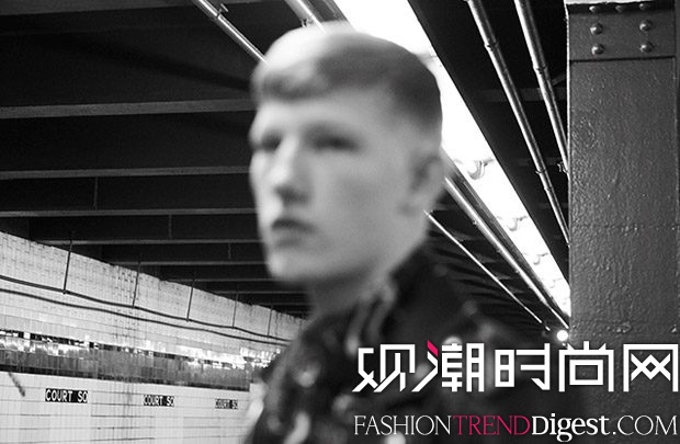 Connor NewallЯLaurie Harding ̩桶Vogue20175־ҳͼƬ