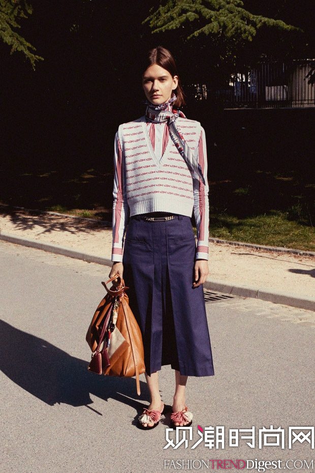 Carven 2018紺ϵLookBookDƬ