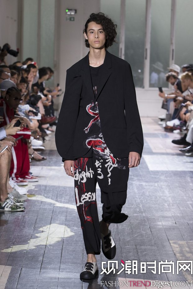 YOHJI YAMAMOTO 2018װϵ㳡ͼƬ