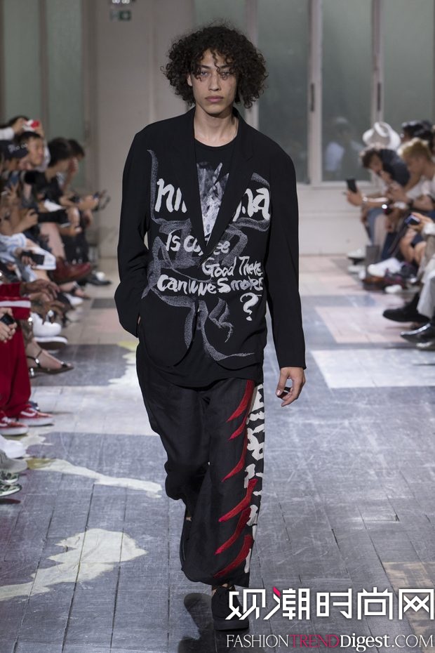YOHJI YAMAMOTO 2018bϵDƬ