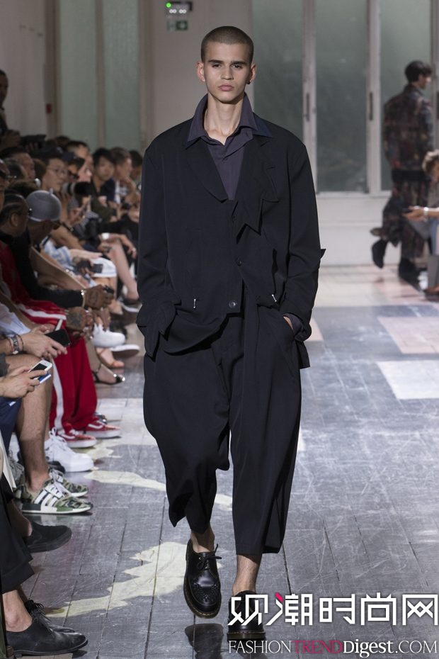 YOHJI YAMAMOTO 2018װϵ㳡ͼƬ