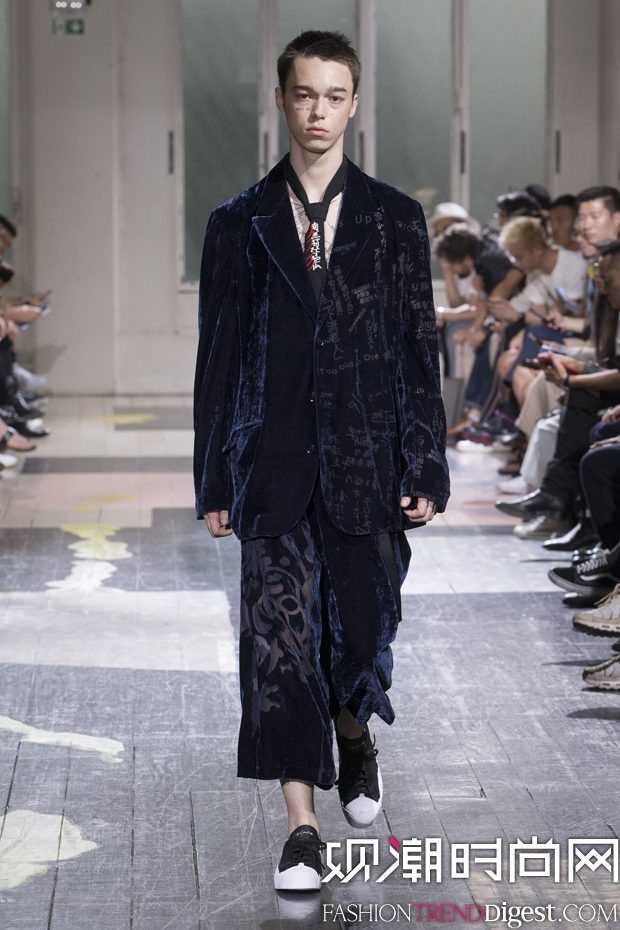 YOHJI YAMAMOTO 2018װϵ㳡ͼƬ