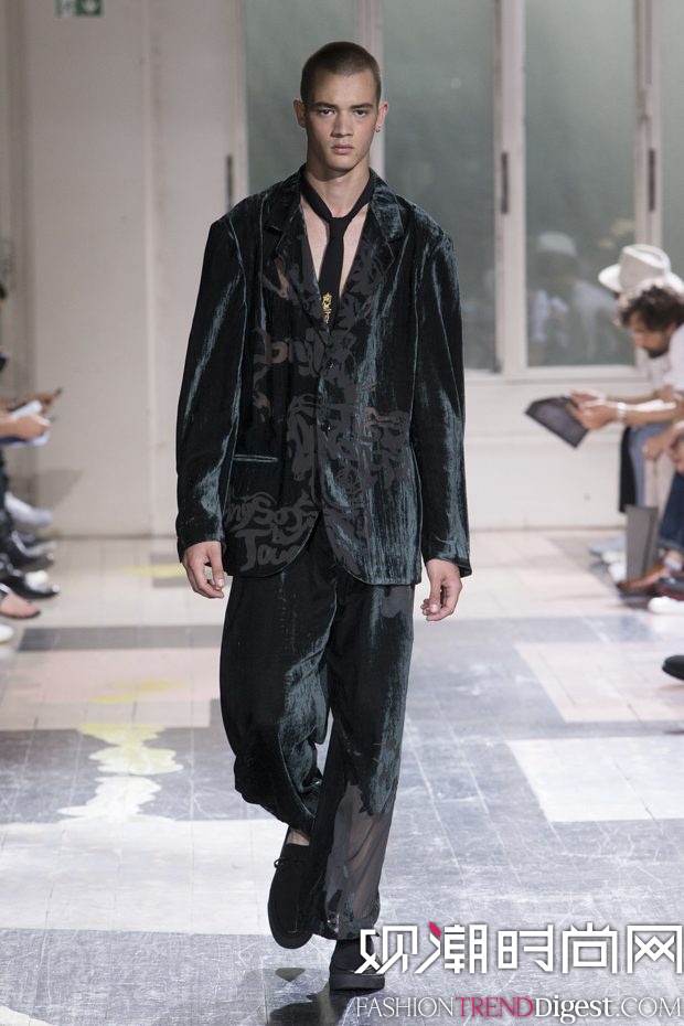 YOHJI YAMAMOTO 2018װϵ㳡ͼƬ