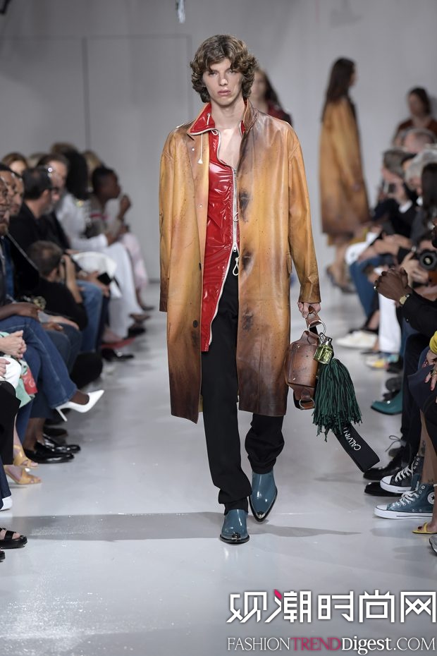 Calvin Klein Collection 2018ϵDƬ