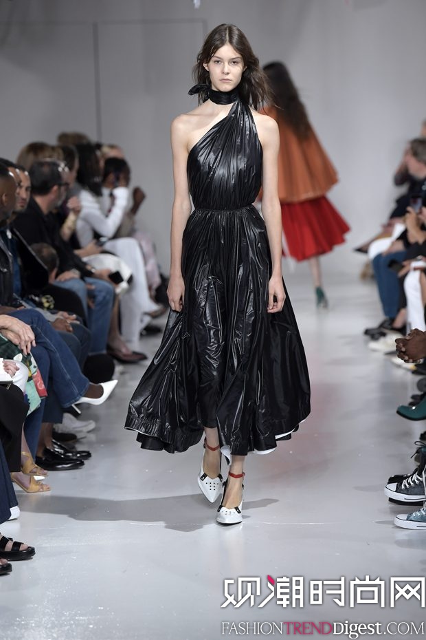 Calvin Klein Collection 2018ϵDƬ