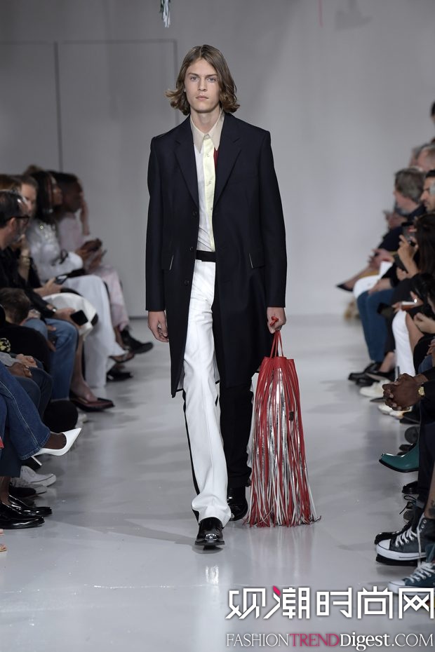 Calvin Klein Collection 2018ϵDƬ