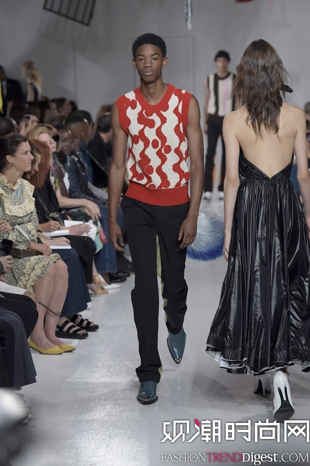 Calvin Klein Collection 2018ϵDƬ