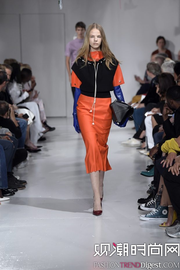 Calvin Klein Collection 2018ϵDƬ