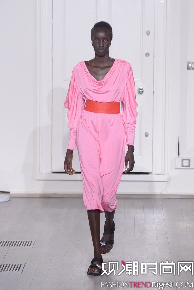 Ashley Williams 2018ϵDƬ