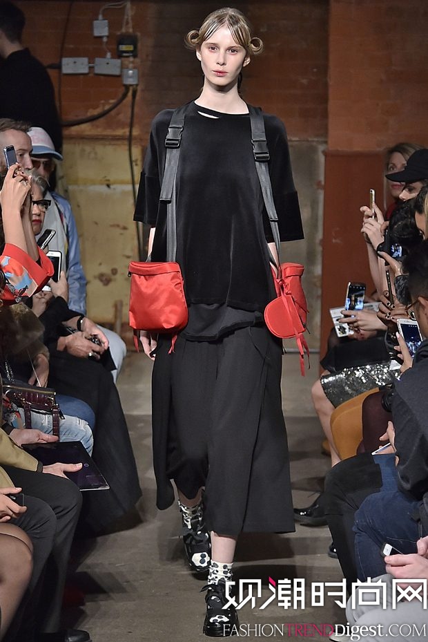 Alexandra Moura 2018ϵDƬ