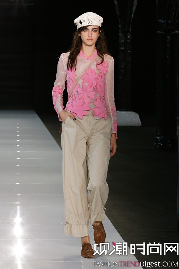 Emporio Armani 2018ϵDƬ