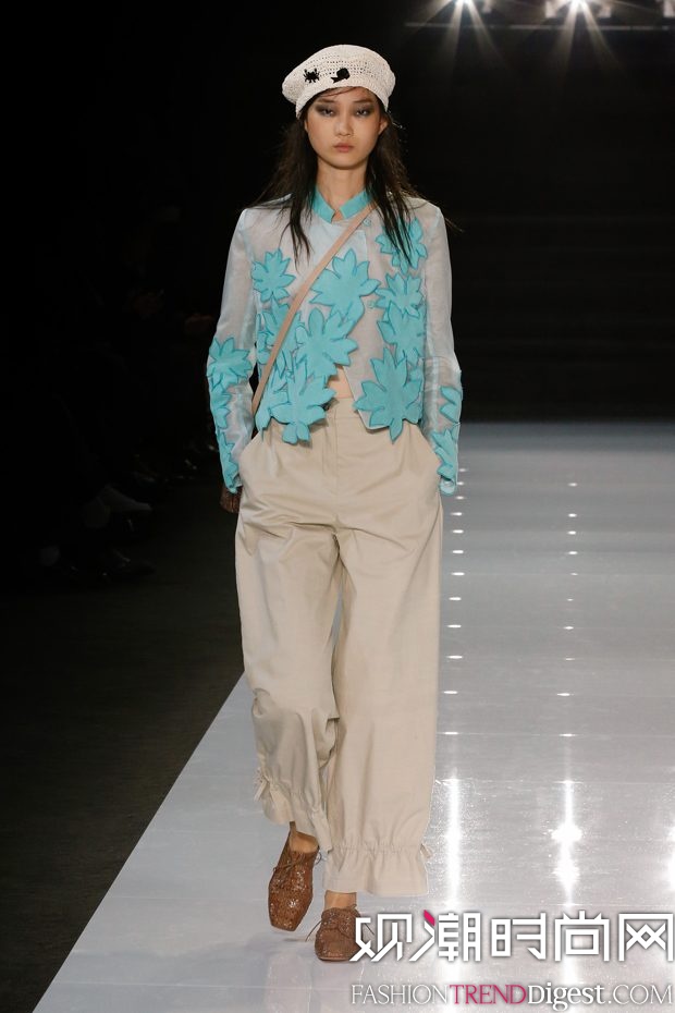 Emporio Armani 2018ϵDƬ