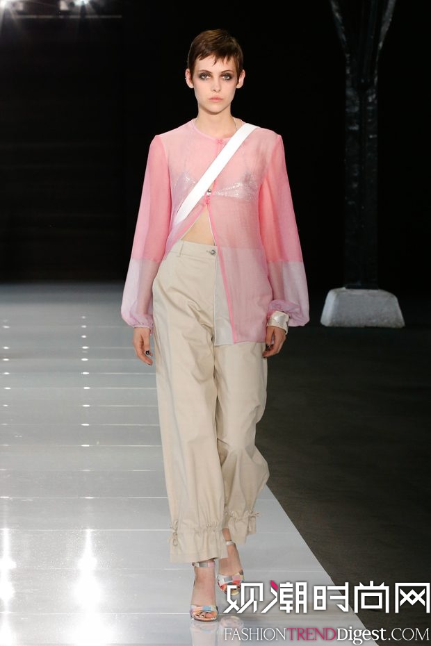 Emporio Armani 2018ϵ(chng)DƬ