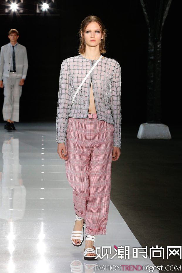 Emporio Armani 2018ϵDƬ
