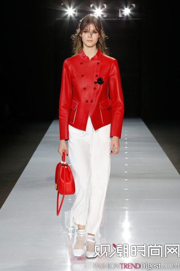 Emporio Armani 2018ϵDƬ