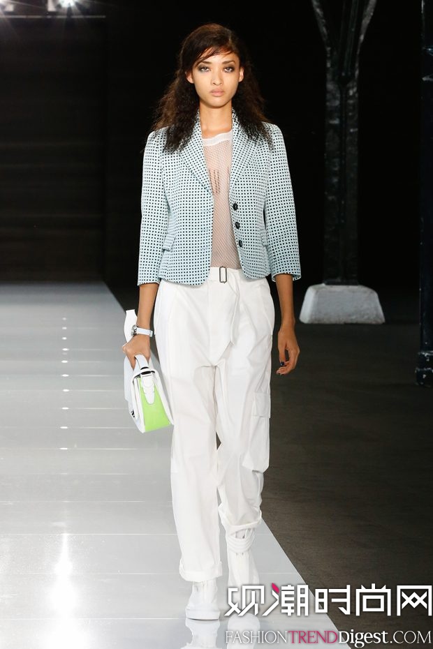 Emporio Armani 2018ϵDƬ