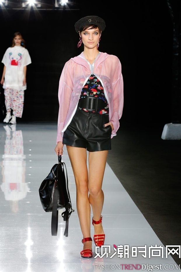Emporio Armani 2018ϵDƬ