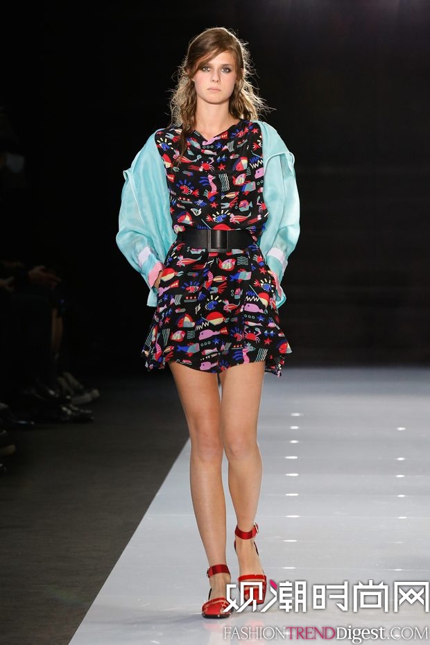 Emporio Armani 2018ϵDƬ