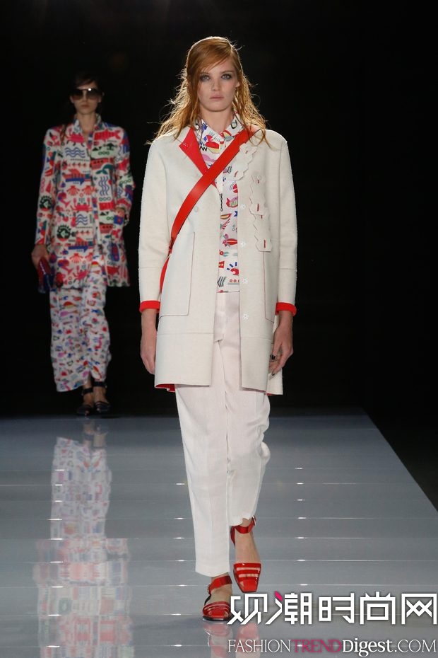 Emporio Armani 2018ϵDƬ