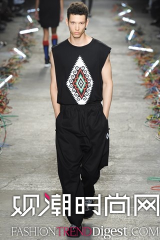 Marcelo Burlon County of Milan 2016bDƬ