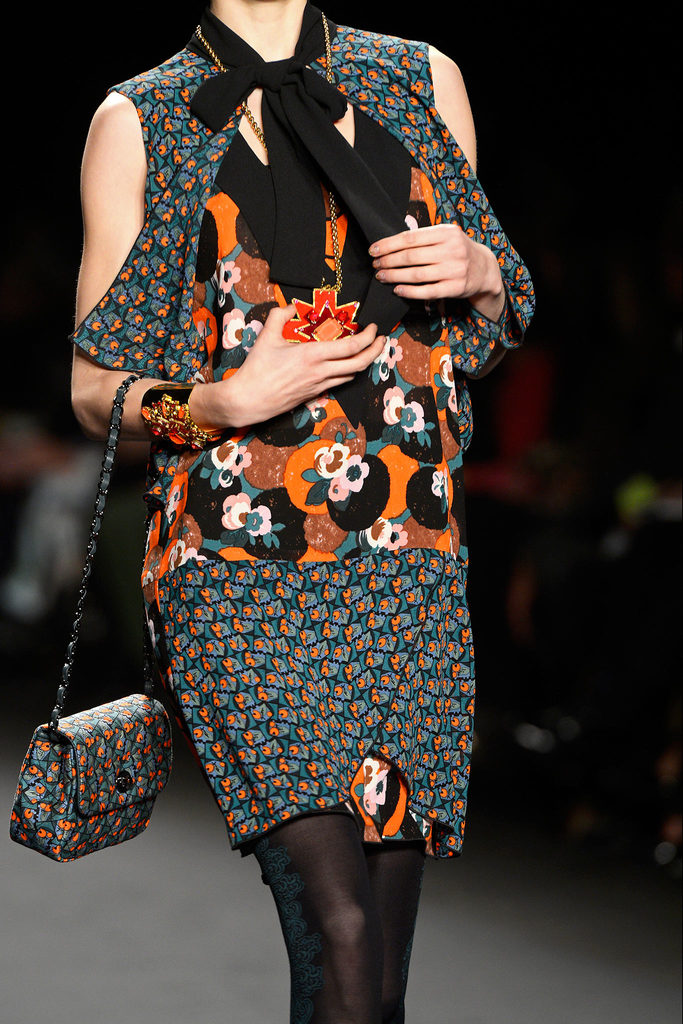 Anna Sui 2013ﶬŮװϵУŦԼʱװܣͼƬ