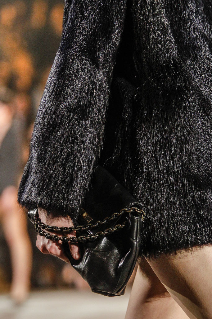 Marc Jacobs 2013ﶬŮbϵУ~sr(sh)bܣDƬ