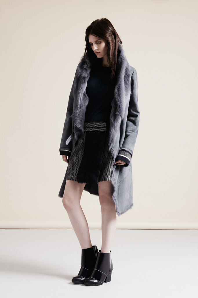 Nicole Farhi 2013ﶬŮbϵиDƬ