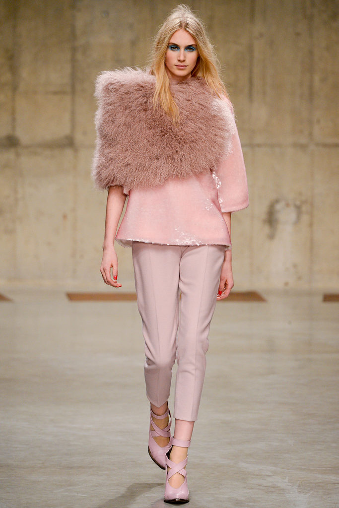 Topshop Unique 2013ﶬŮbϵУؕrbܣDƬ