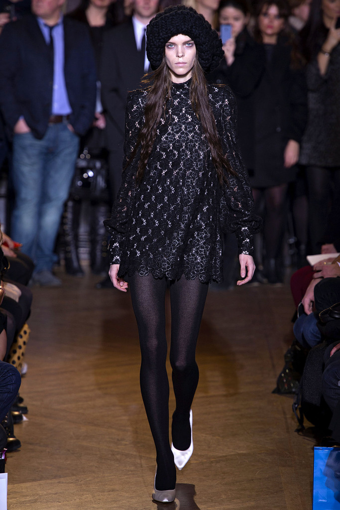 Giles 2013ﶬŮbϵУؕrbܣDƬ