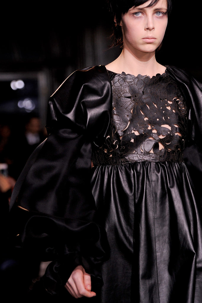 Giles 2013ﶬŮbϵУؕrbܣDƬ