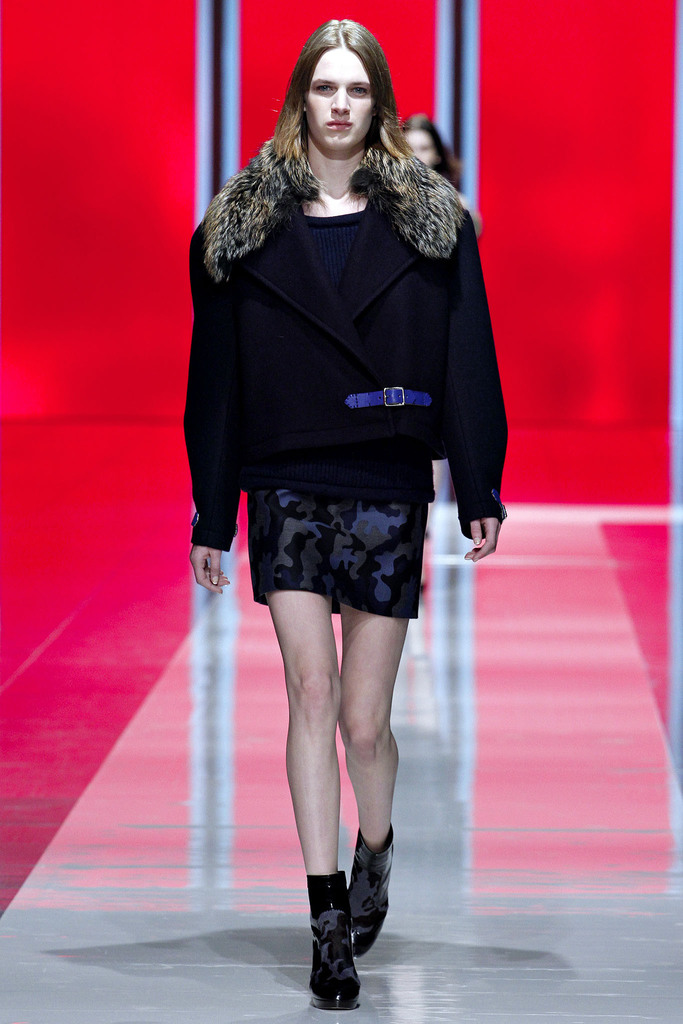 Christopher Kane 2013ﶬŮװϵУ׶ʱװܣͼƬ