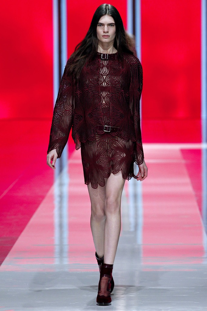 Christopher Kane 2013ﶬŮװϵУ׶ʱװܣͼƬ