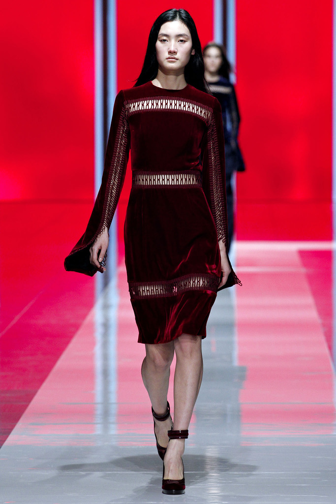 Christopher Kane 2013ﶬŮװϵУ׶ʱװܣͼƬ