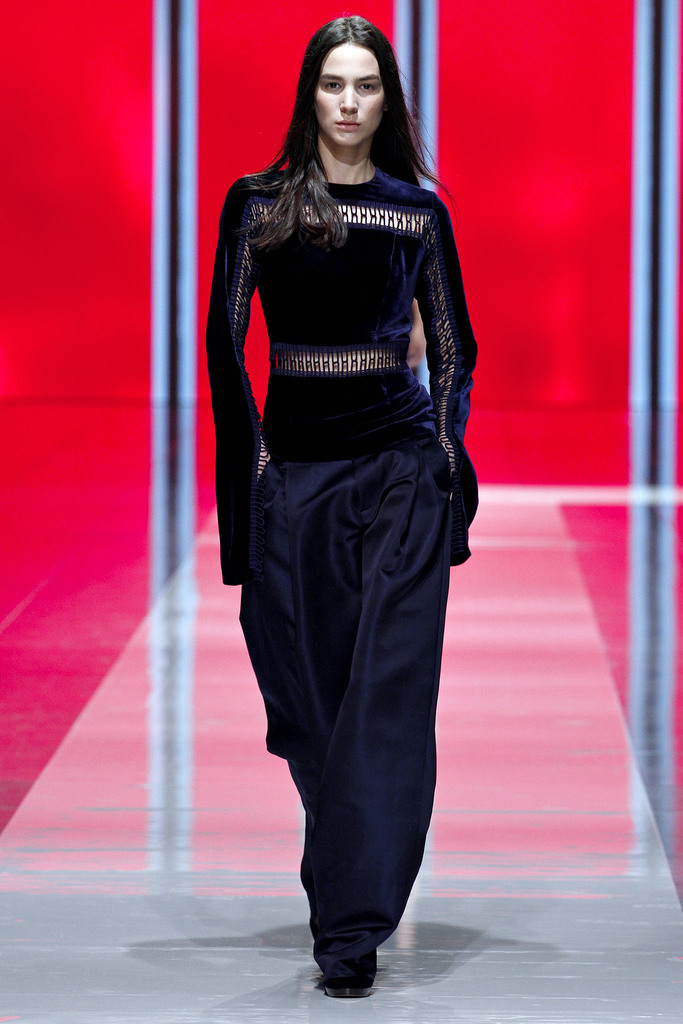 Christopher Kane 2013ﶬŮװϵУ׶ʱװܣͼƬ