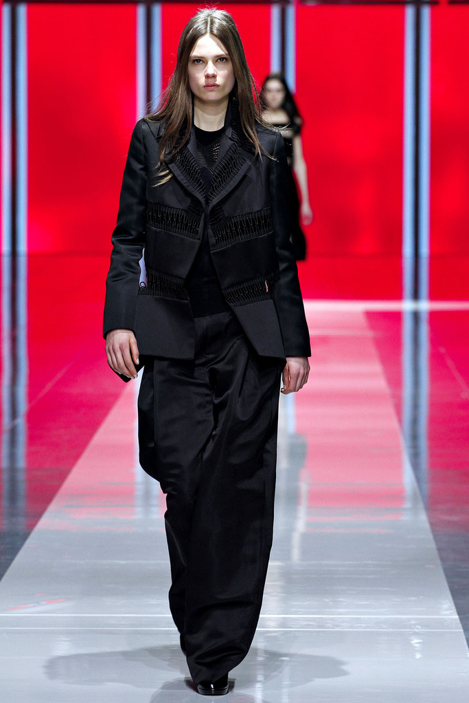 Christopher Kane 2013ﶬŮװϵУ׶ʱװܣͼƬ