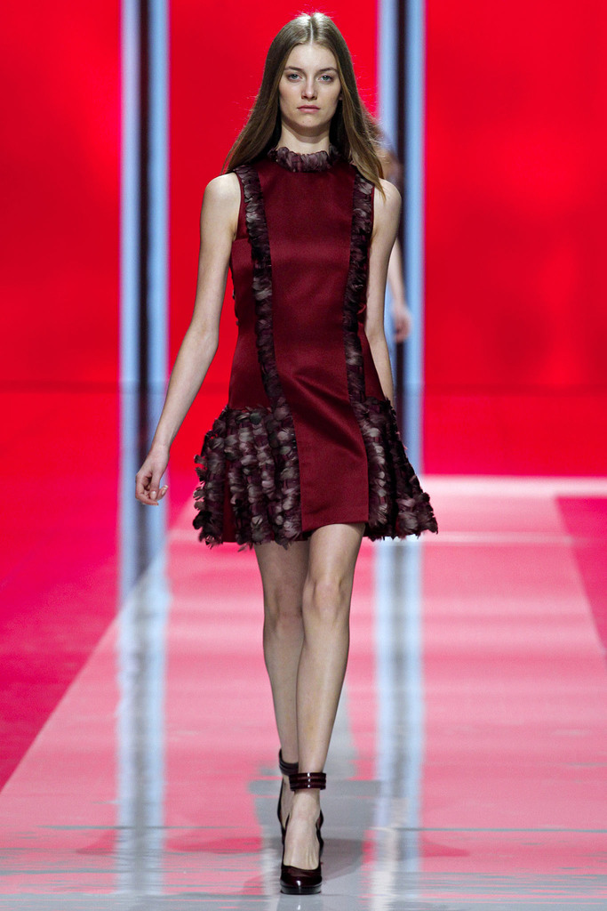 Christopher Kane 2013ﶬŮװϵУ׶ʱװܣͼƬ