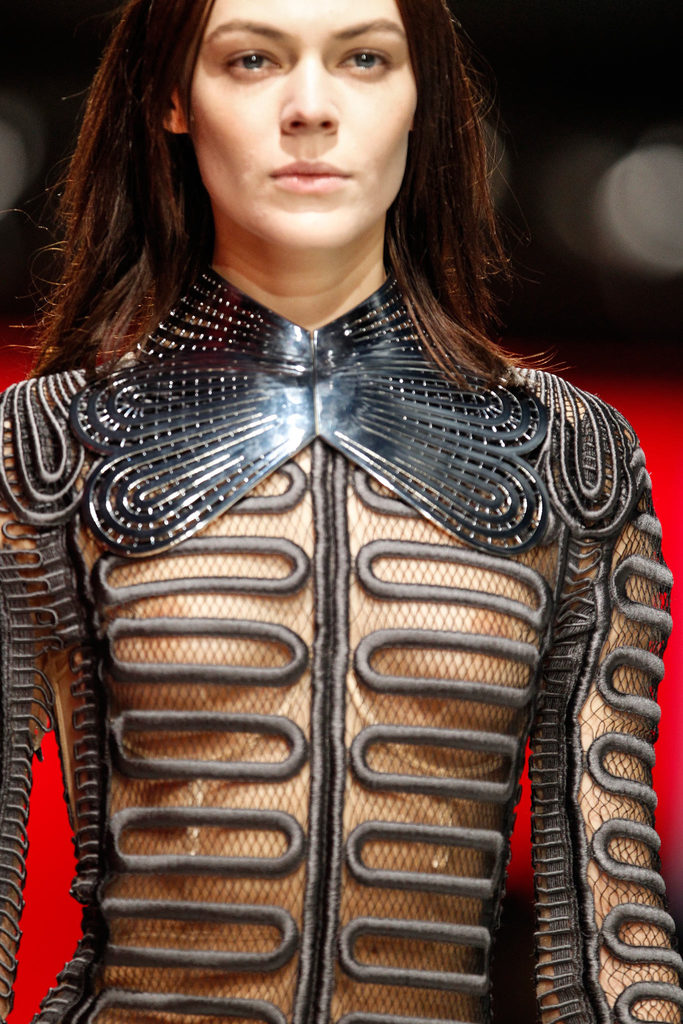 Christopher Kane 2013ﶬŮװϵУ׶ʱװܣͼƬ