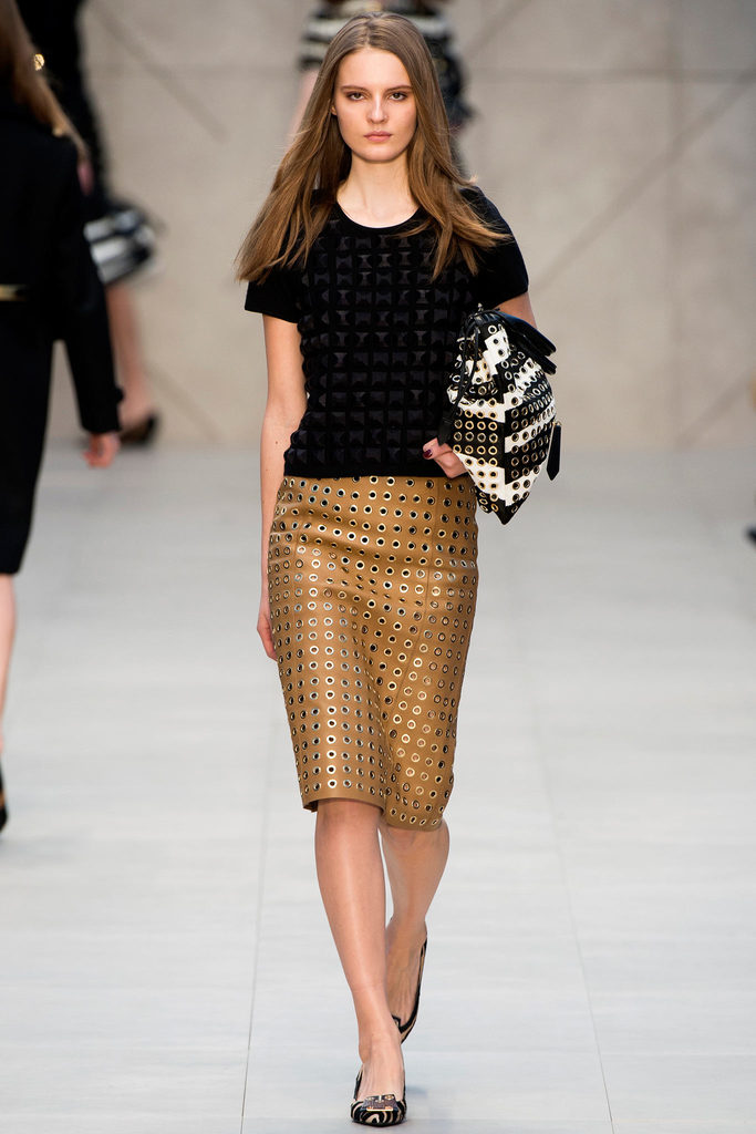 Burberry Prorsum 2013ﶬŮװϵУ׶ʱװܣͼƬ