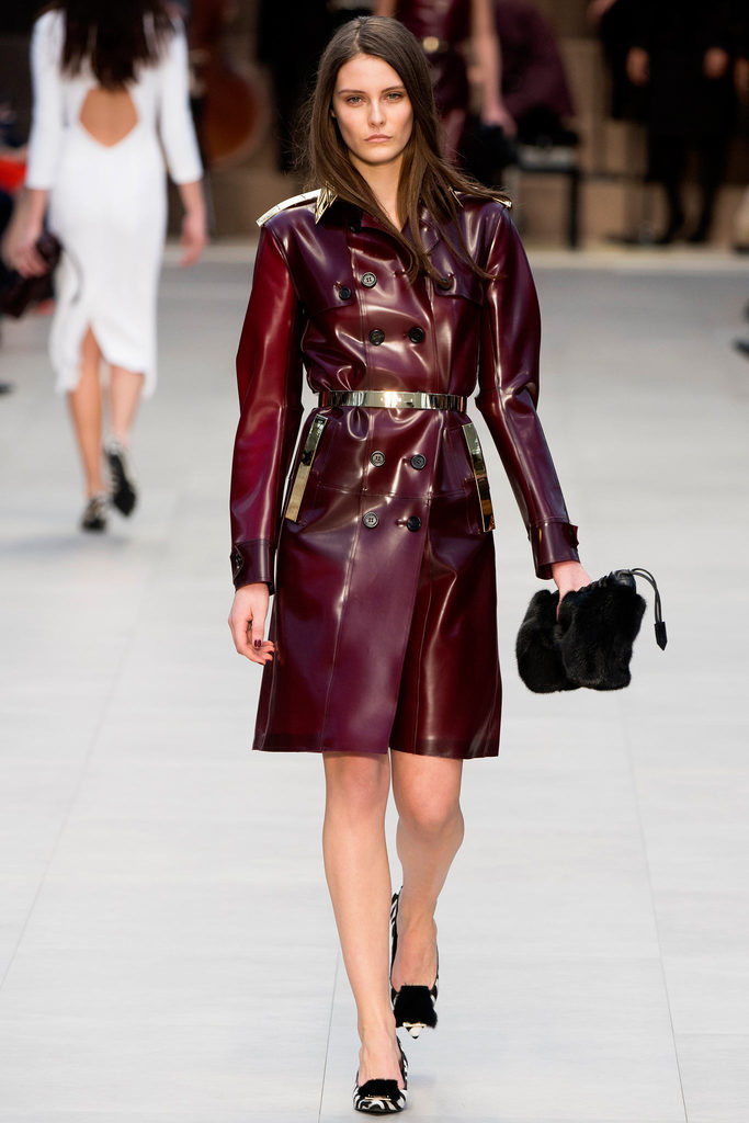 Burberry Prorsum 2013ﶬŮװϵУ׶ʱװܣͼƬ