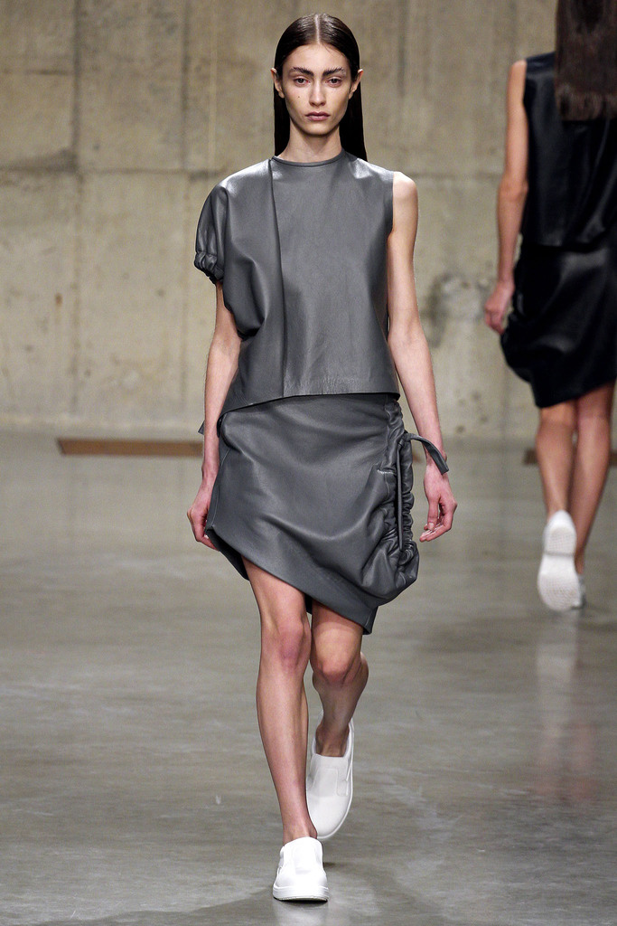 J.W. Anderson 2013ﶬŮbϵУؕrbܣDƬ