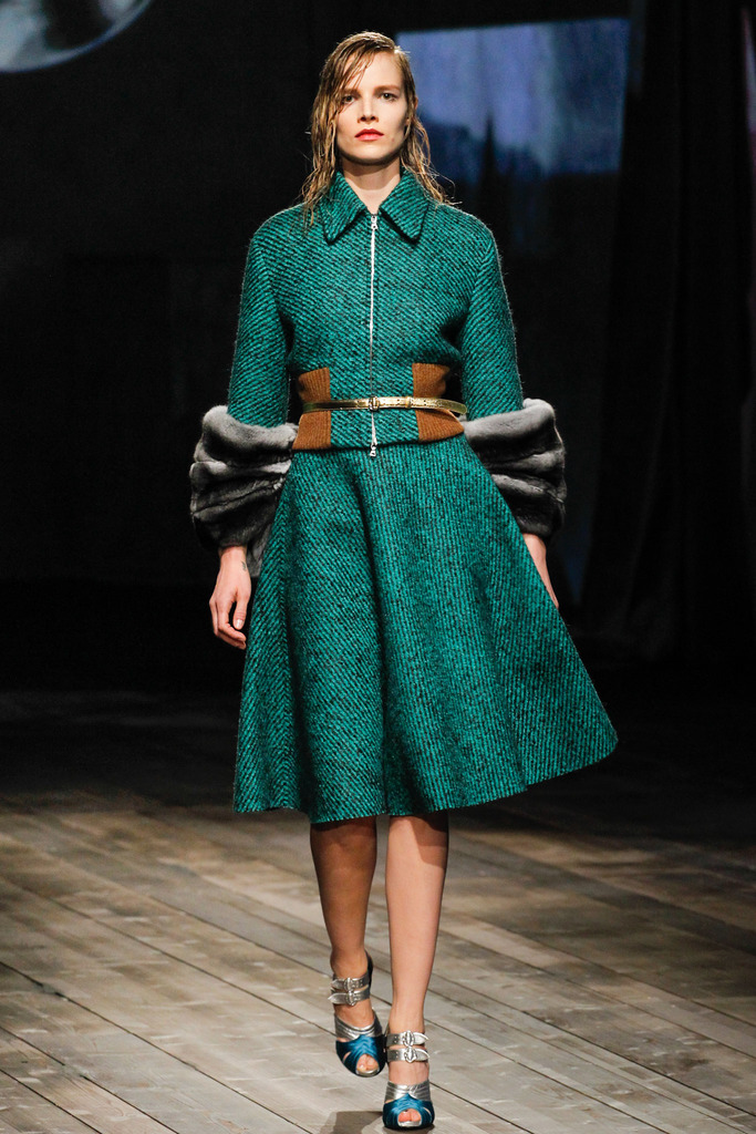 Prada 2013ﶬŮװϵУʱװܣͼƬ