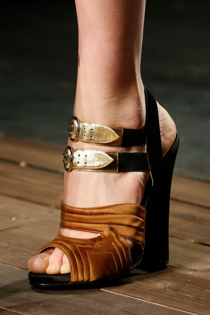 Prada 2013ﶬŮװϵУʱװܣͼƬ