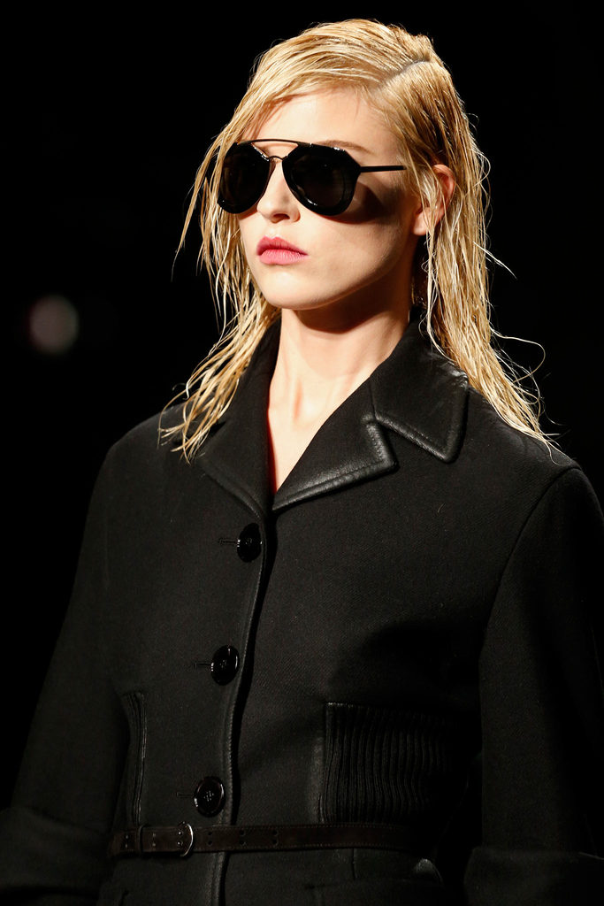 Prada 2013�ﶬŮװϵ�У�����ʱװ�ܣ�����ͼƬ