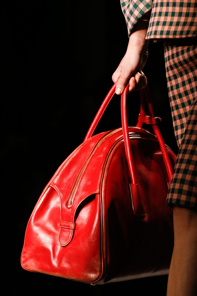 Prada 2013�ﶬŮװϵ�У�����ʱװ�ܣ�����ͼƬ