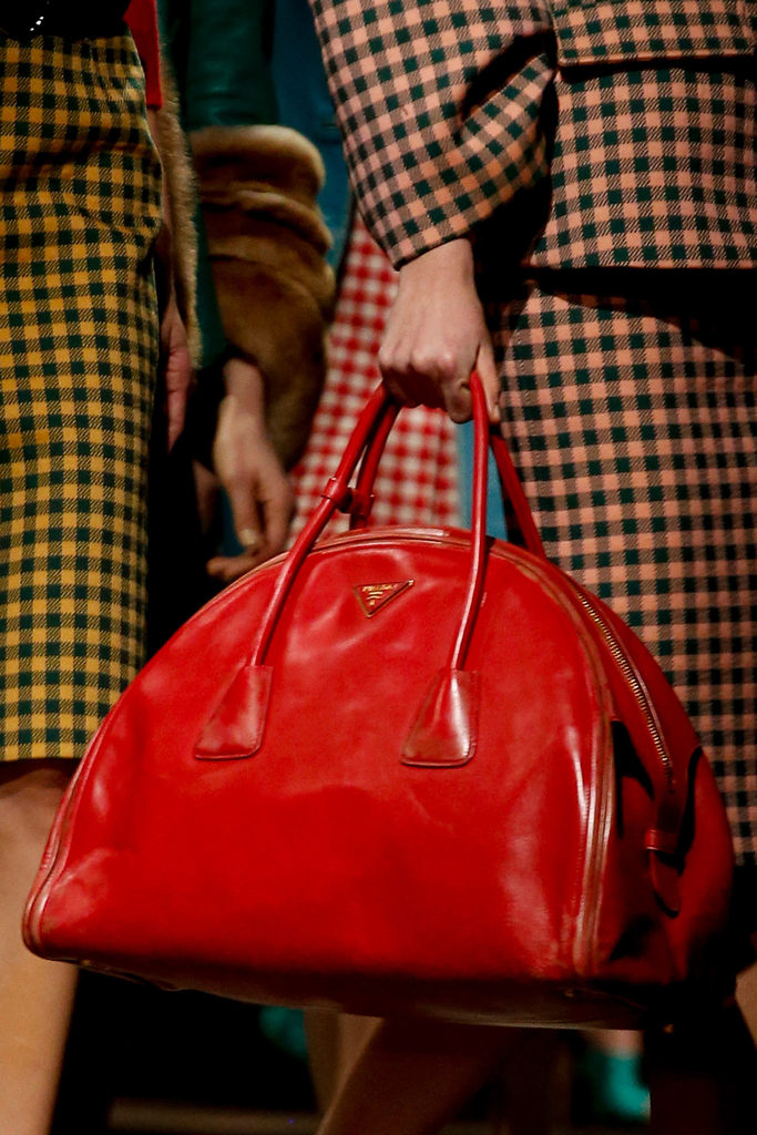 Prada 2013�ﶬŮװϵ�У�����ʱװ�ܣ�����ͼƬ
