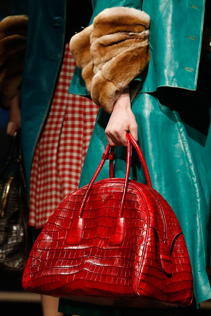 Prada 2013�ﶬŮװϵ�У�����ʱװ�ܣ�����ͼƬ